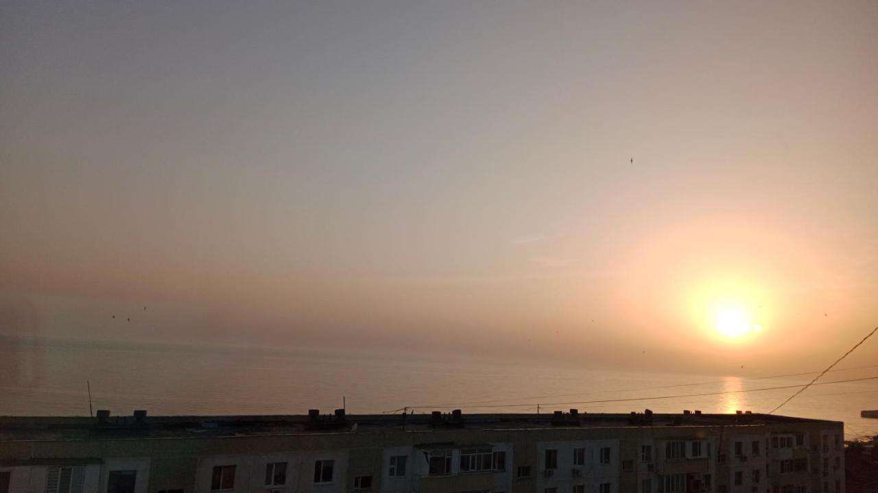Трехкомнатные Апартаменты В 15 Микрорайоне С Видом На Каспийское Море И Возле Моря Aktau  Ngoại thất bức ảnh