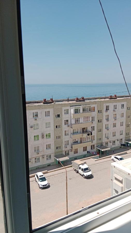 Трехкомнатные Апартаменты В 15 Микрорайоне С Видом На Каспийское Море И Возле Моря Aktau  Ngoại thất bức ảnh